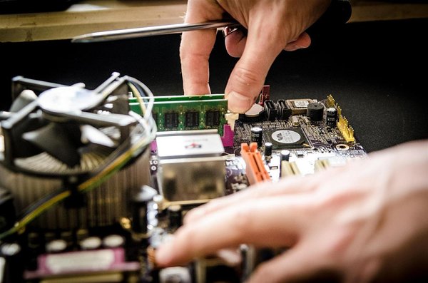 Quels sont les métiers d'un informaticien ?